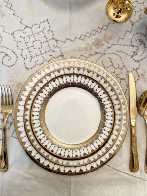 Ensemble de 36 Assiettes à Dîner Blanc et Or - Variation I